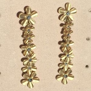 SALE!!!! FLOWER CRYSTAL LINE EARRINGS GOLDTONE
